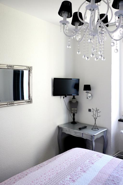Guesthouse Le Vauban Нёф-Бризах Номер фото